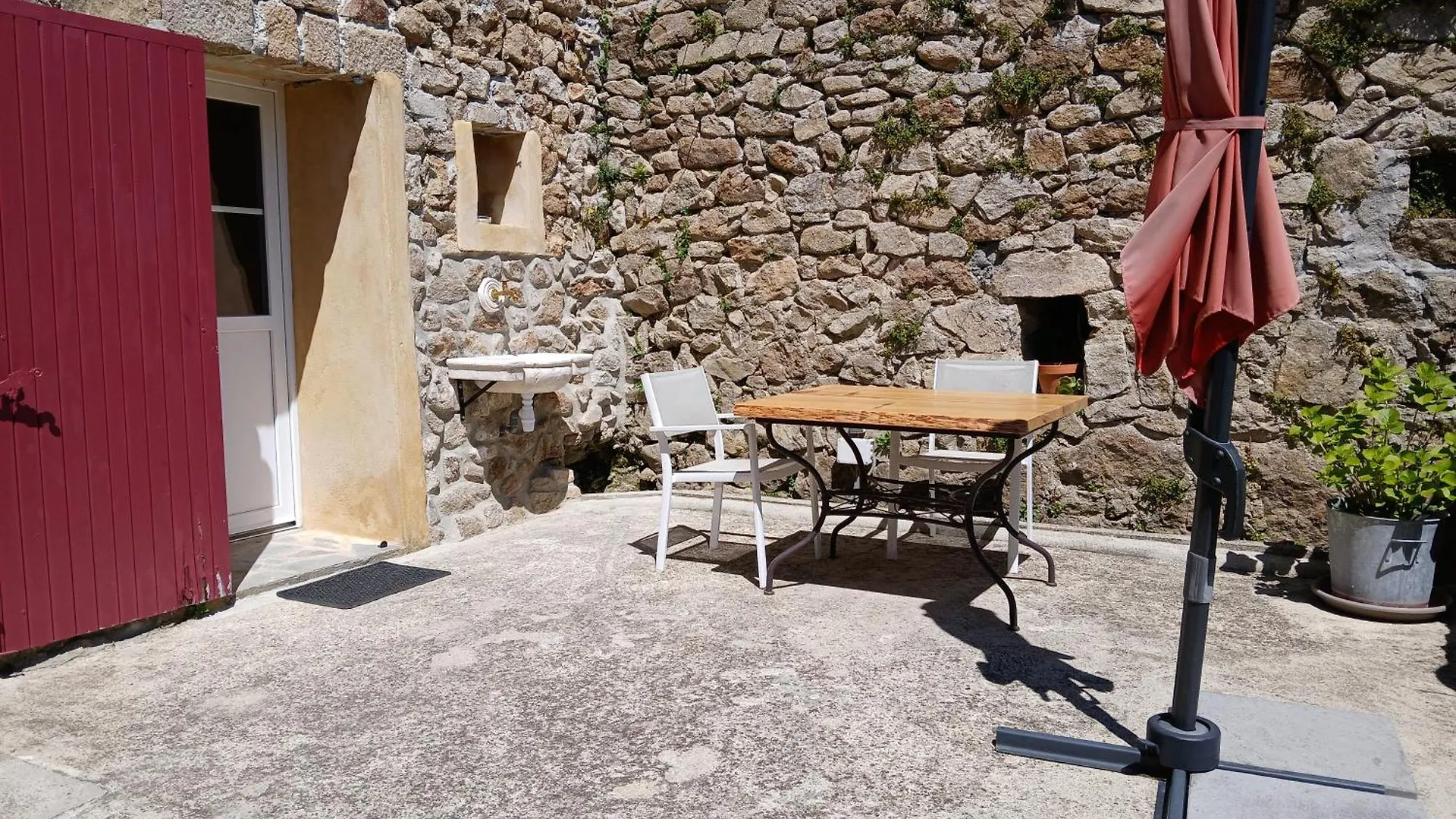 Bed and Breakfast Les Terrasses De Collanges Saint-Pierre-de-Colombier 0*,  Francia